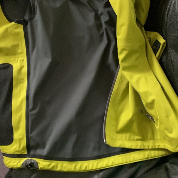 Stormtech H2X TREME Waterproof Men’s Jacket - Picture 9 of 9